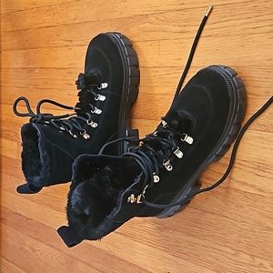 DKNY Boots black Suede and faux fur